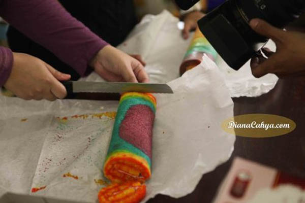 rainbow-roll-cake